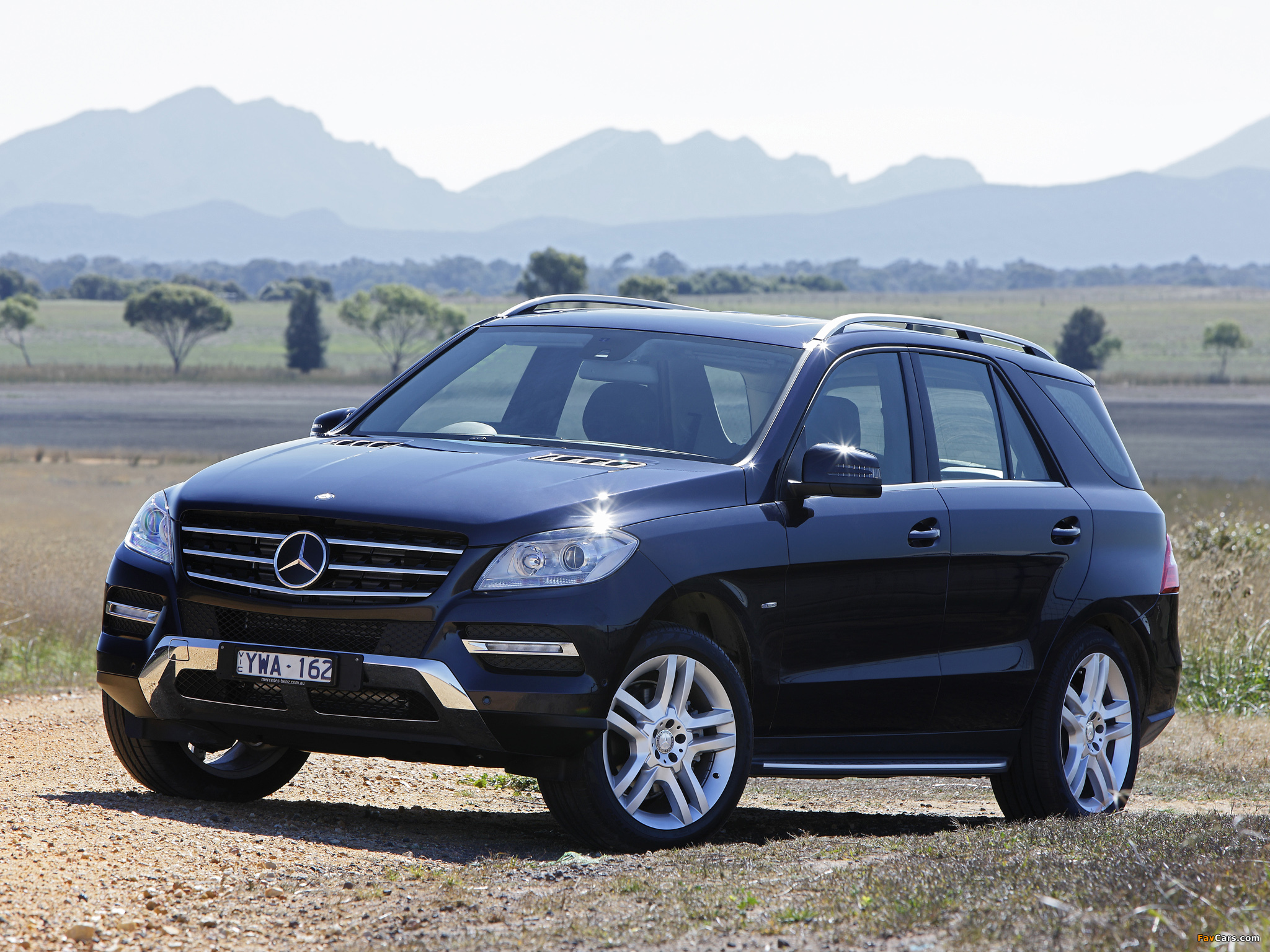 Images of Mercedes-Benz ML 250 BlueTec AU-spec (W166) 2011 (2048 x 1536)