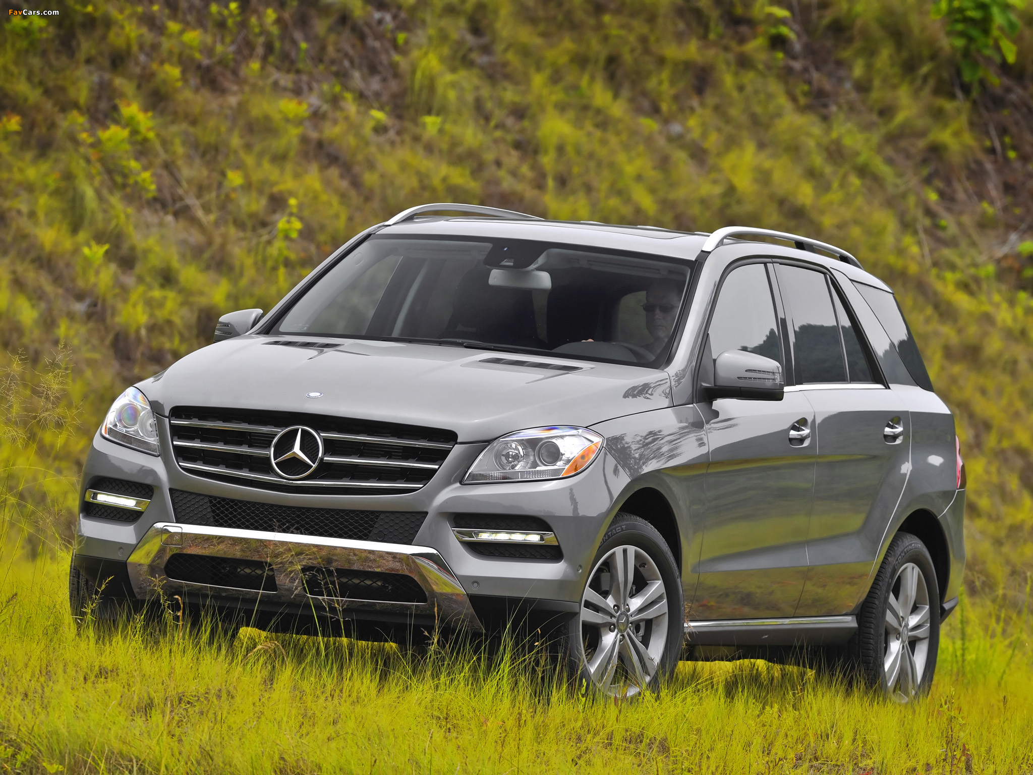 Images of Mercedes-Benz ML 350 US-spec (W166) 2011 (2048 x 1536)