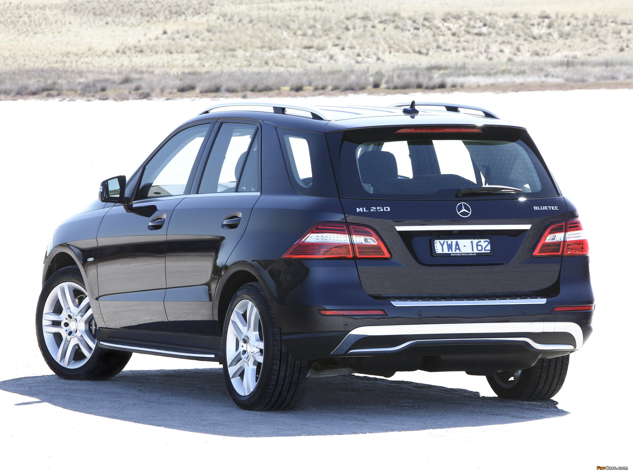 Images of Mercedes-Benz ML 250 BlueTec AU-spec (W166) 2011 (2048 x 1536)