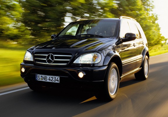 Mercedes-Benz ML 55 AMG (W163) 2000–03 images