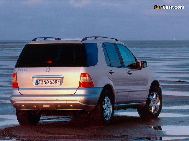 Mercedes-Benz ML 500 (W163) 2001–05 images (640 x 480)
