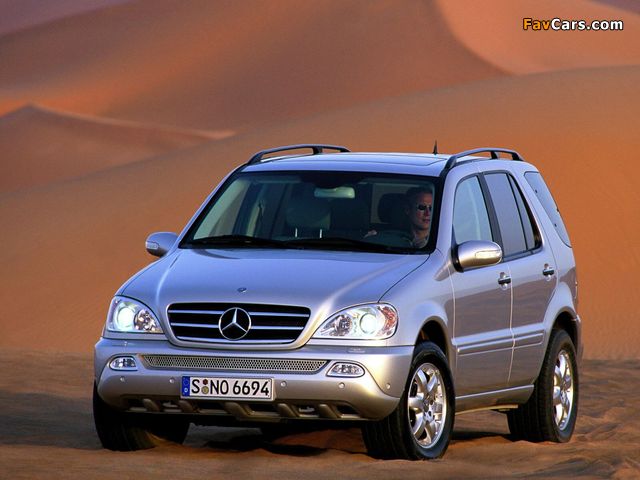 Mercedes-Benz ML 500 (W163) 2001–05 pictures (640 x 480)