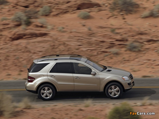 Mercedes-Benz ML 500 US-spec (W164) 2005–07 wallpapers (640 x 480)