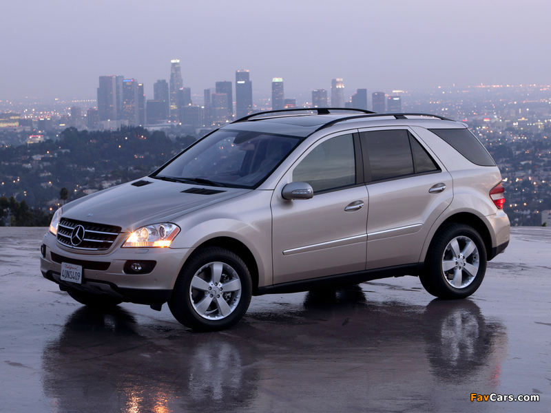 Mercedes-Benz ML 500 US-spec (W164) 2005–07 wallpapers (800 x 600)