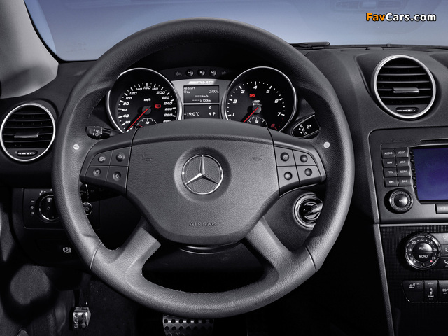 Mercedes-Benz ML 63 AMG (W164) 2006–08 images (640 x 480)