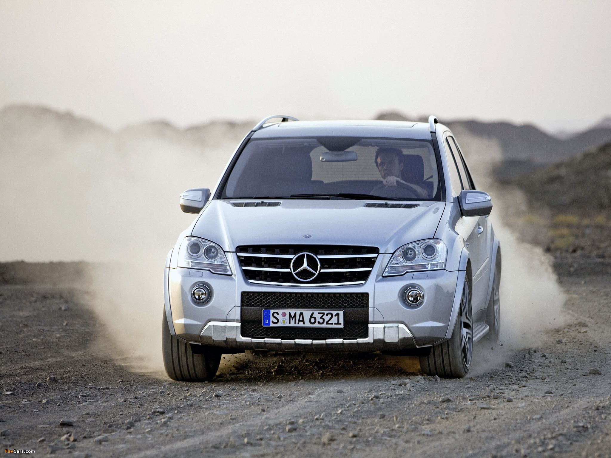 Mercedes-Benz ML 63 AMG (W164) 2008–10 images (2048 x 1536)