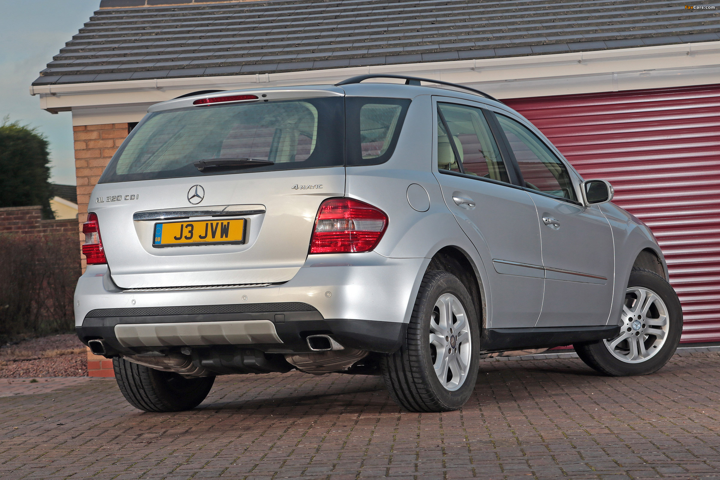 Mercedes-Benz ML 320 CDI UK-spec (W164) 2008–11 photos (2400 x 1600)