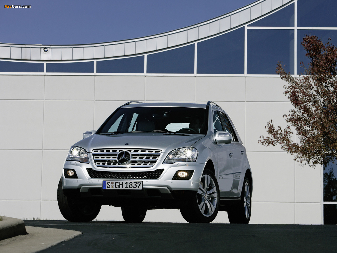 Mercedes-Benz ML 500 (W164) 2008–11 photos (1280 x 960)