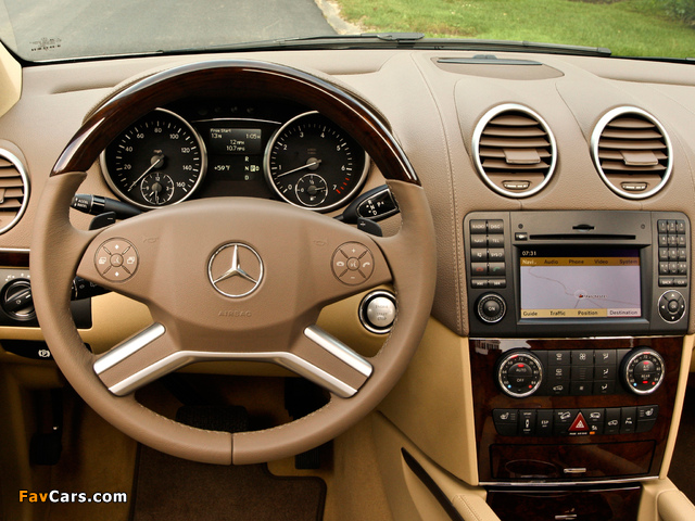 Mercedes-Benz ML 550 (W164) 2008–11 pictures (640 x 480)