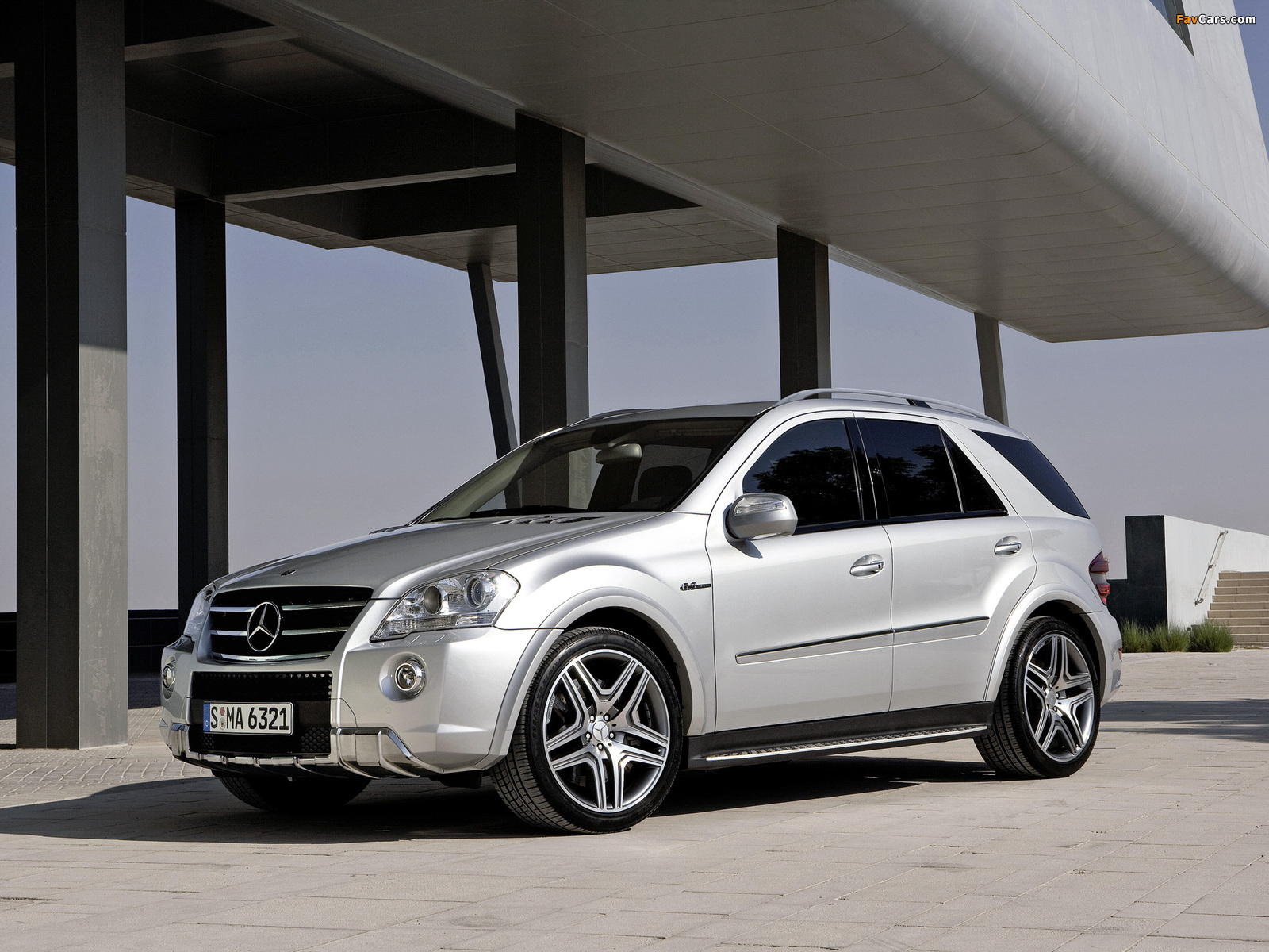 Mercedes-Benz ML 63 AMG (W164) 2008–10 pictures (1600 x 1200)