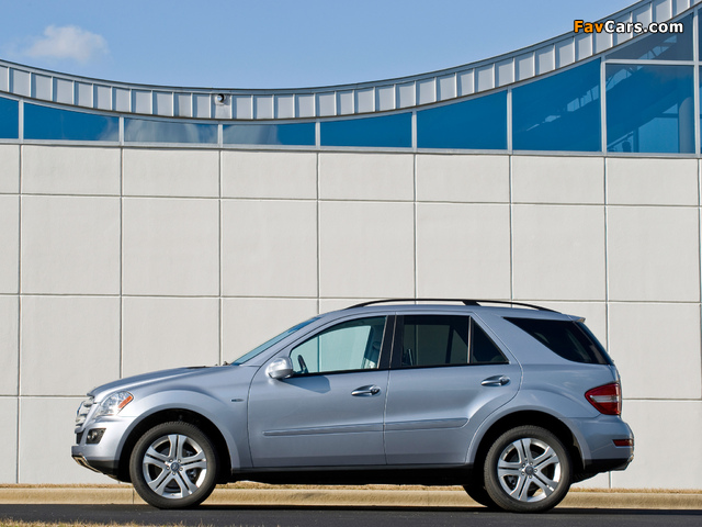 Mercedes-Benz ML 450 Hybrid (W164) 2009–11 images (640 x 480)