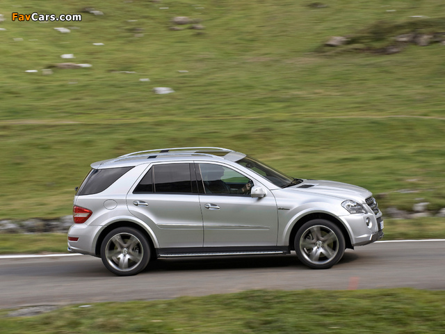 Mercedes-Benz ML 63 AMG 10th Anniversary (W164) 2009 wallpapers (640 x 480)