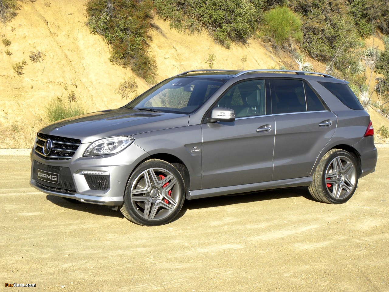 Mercedes-Benz ML 63 AMG (W166) 2012 pictures (1280 x 960)