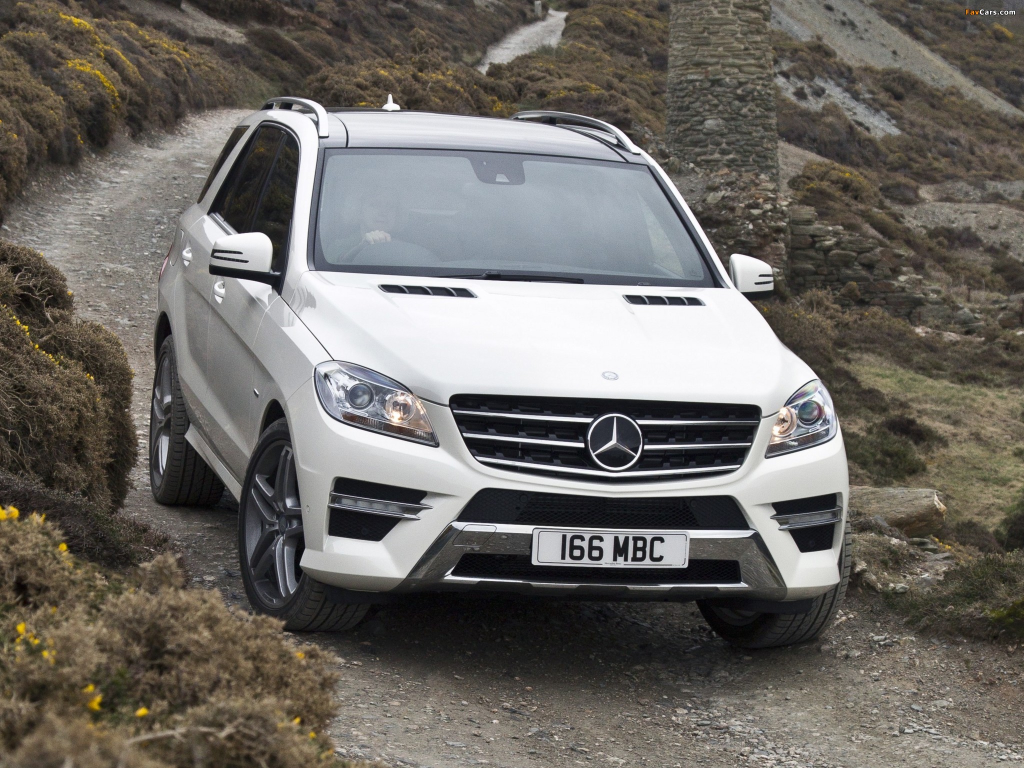 Mercedes-Benz ML 350 BlueTec AMG Sports Package UK-spec (W166) 2012 pictures (2048 x 1536)