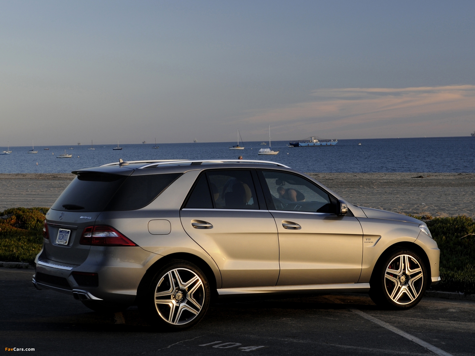 Mercedes-Benz ML 63 AMG (W166) 2012 wallpapers (1600 x 1200)