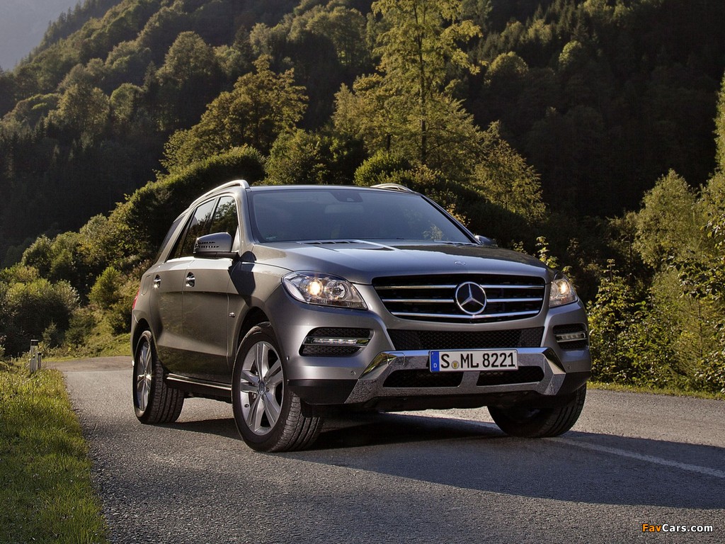 Mercedes-Benz ML 500 BlueEfficiency (W166) 2012 wallpapers (1024 x 768)