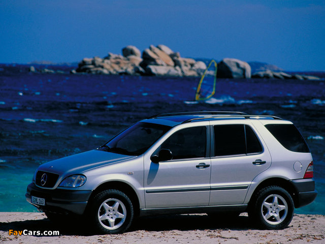 Photos of Mercedes-Benz M-Klasse (W163) 1997–2001 (640 x 480)