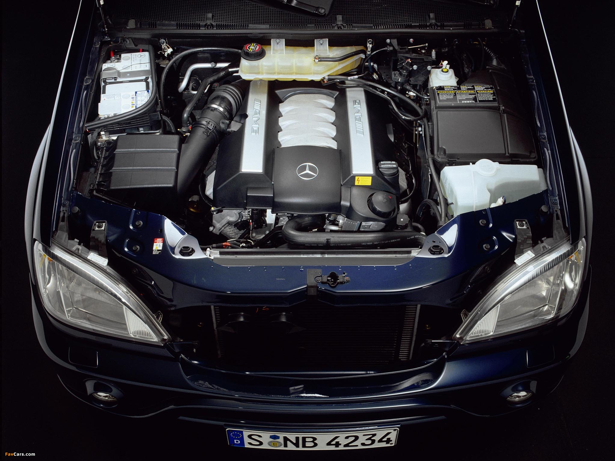 Photos of Mercedes-Benz ML 55 AMG (W163) 2000–03 (2048 x 1536)