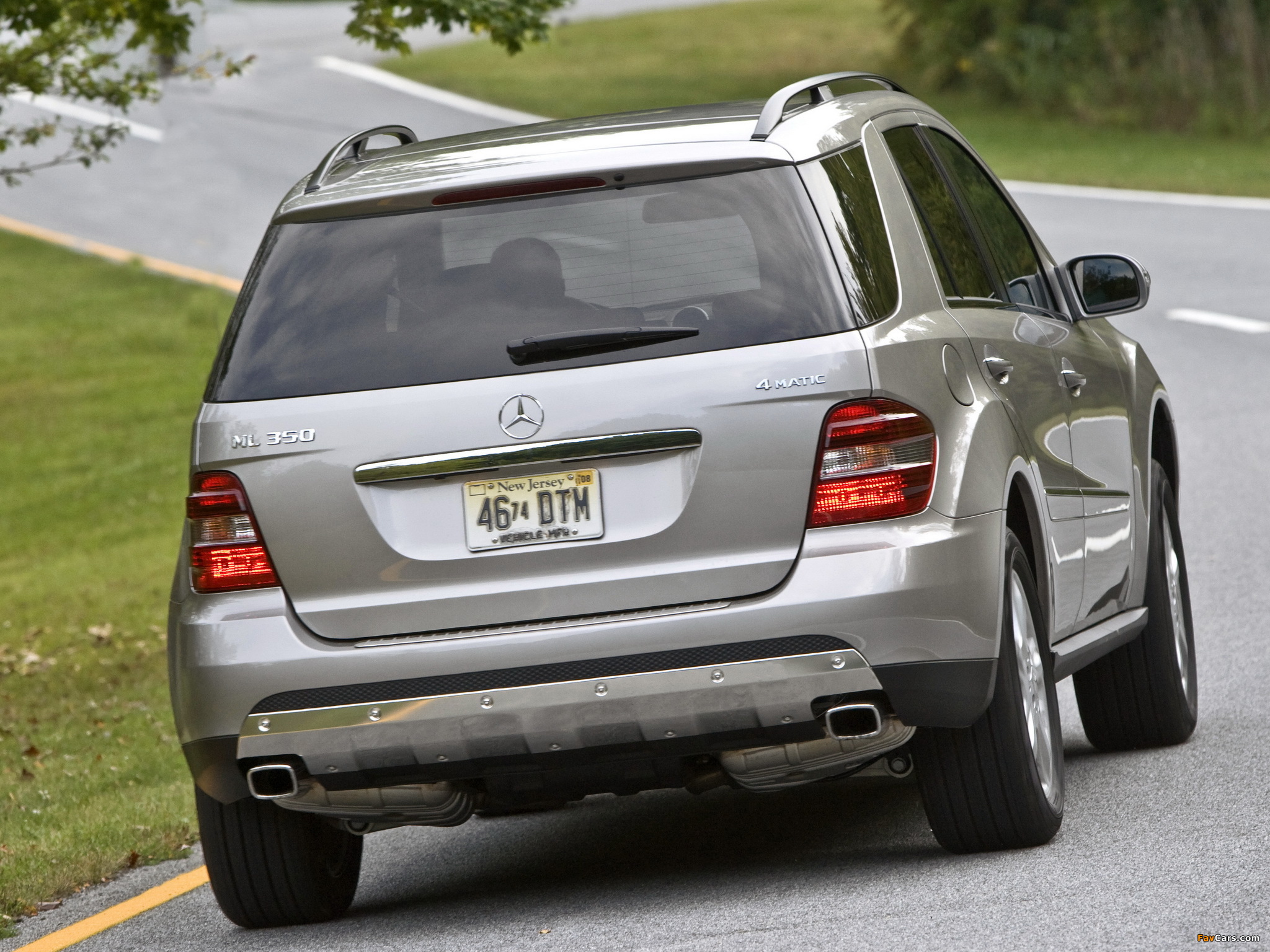 Photos of Mercedes-Benz ML 350 US-spec (W164) 2005–08 (2048 x 1536)