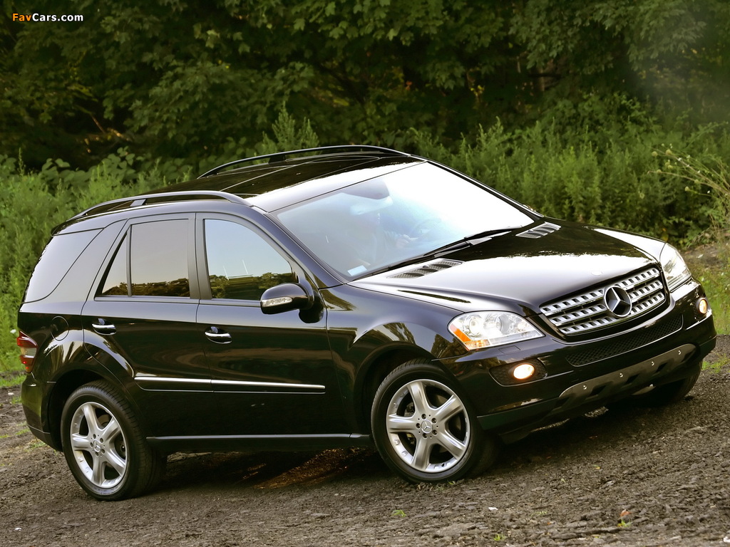 Photos of Mercedes-Benz ML 500 US-spec (W164) 2005–07 (1024 x 768)