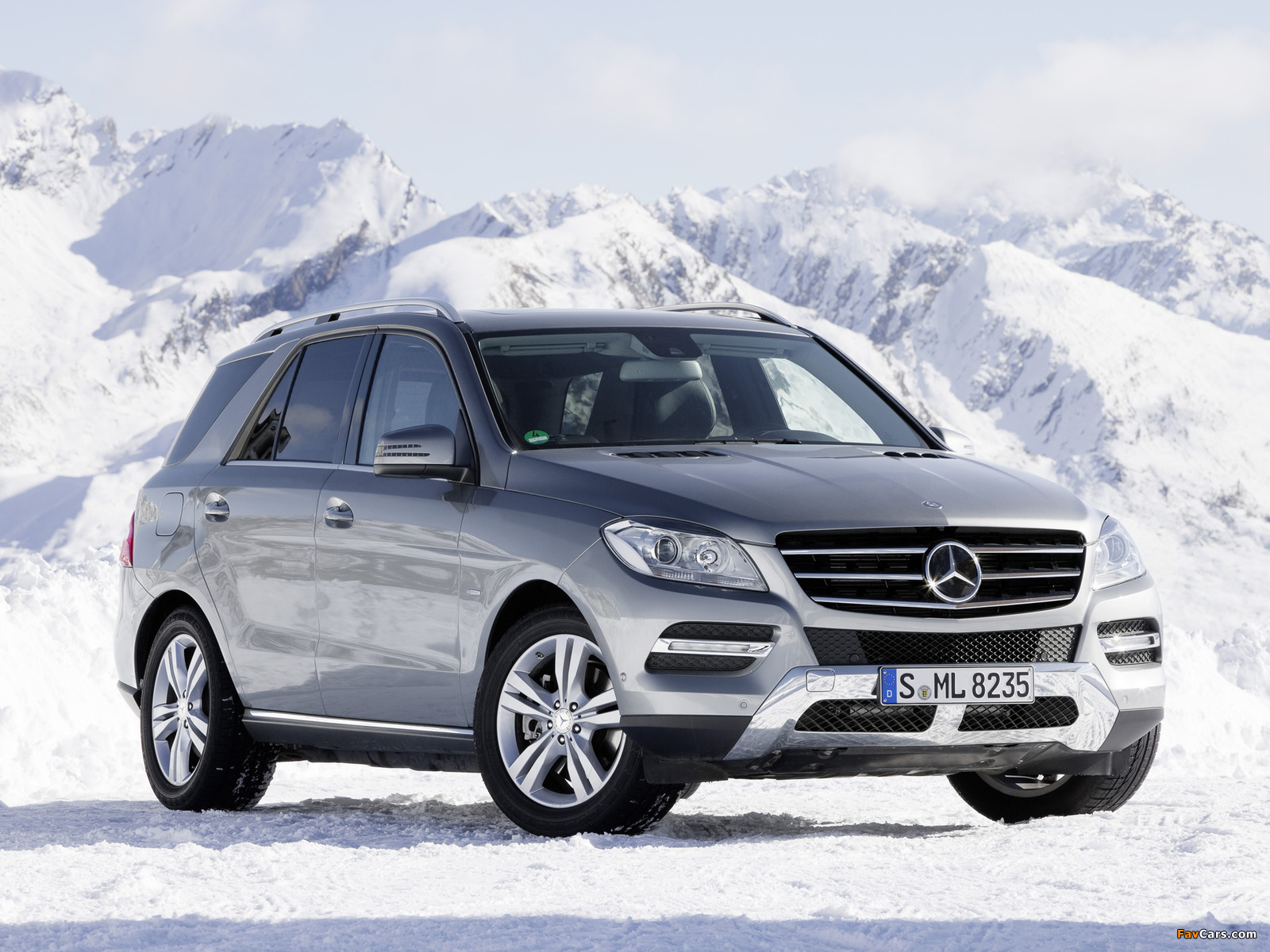 Photos of Mercedes-Benz ML 350 BlueTec (W166) 2011 (1600 x 1200)