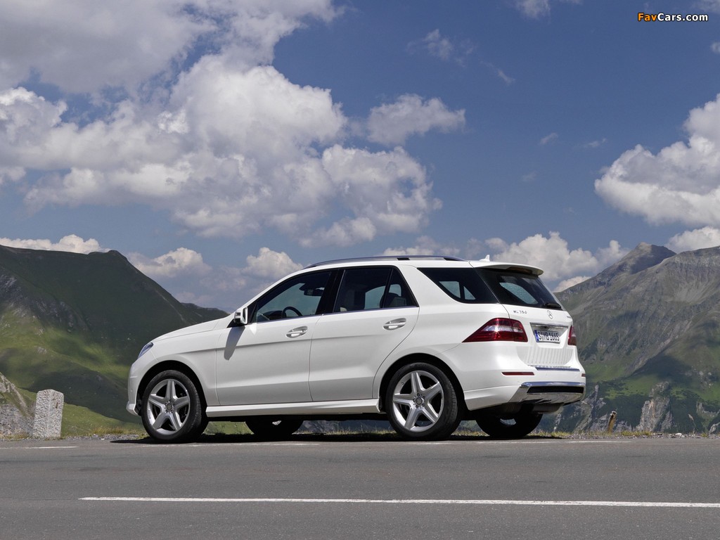 Photos of Mercedes-Benz ML 250 BlueTec AMG Sports Package (W166) 2011 (1024 x 768)