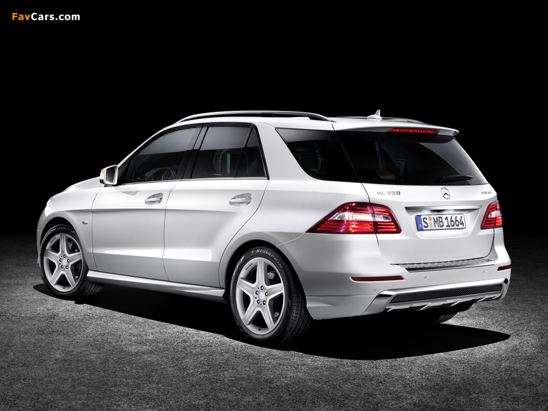 Photos of Mercedes-Benz ML 350 BlueTec AMG Sports Package Edition 1 (W166) 2011 (800 x 600)