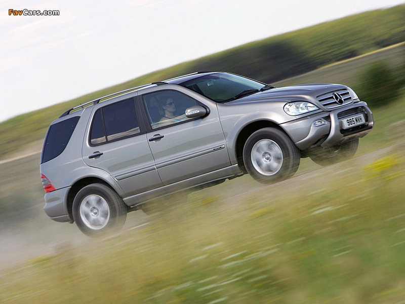 Pictures of Mercedes-Benz ML 350 UK-spec (W163) 2001–05 (800 x 600)