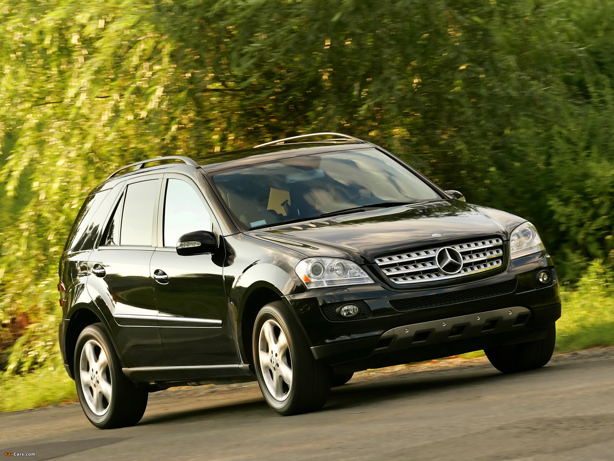 Pictures of Mercedes-Benz ML 500 US-spec (W164) 2005–07 (2048 x 1536)