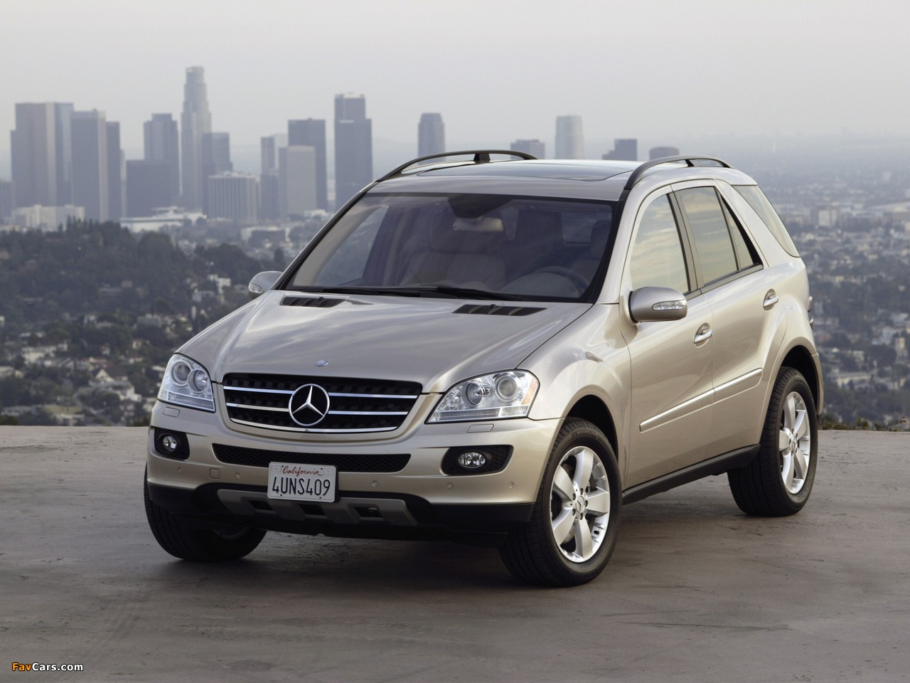 Pictures of Mercedes-Benz ML 500 US-spec (W164) 2005–07 (1280 x 960)