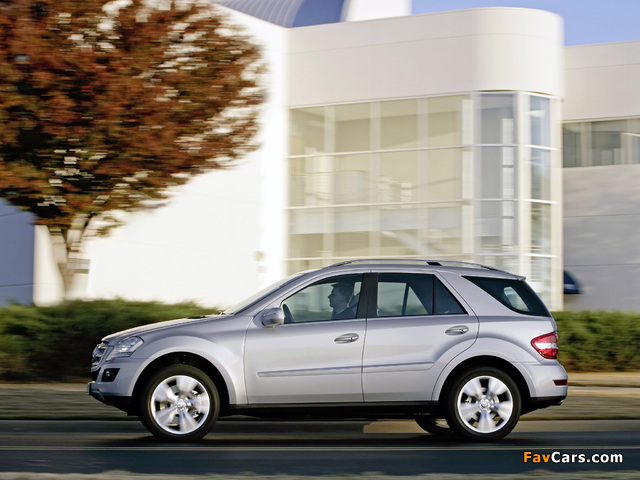 Pictures of Mercedes-Benz ML 500 (W164) 2008–11 (640 x 480)