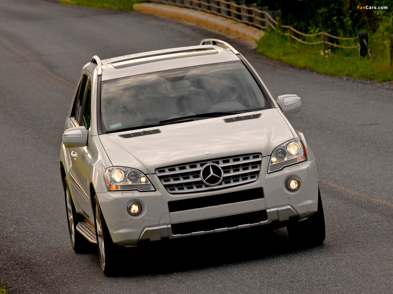 Pictures of Mercedes-Benz ML 550 (W164) 2008–11 (1280 x 960)