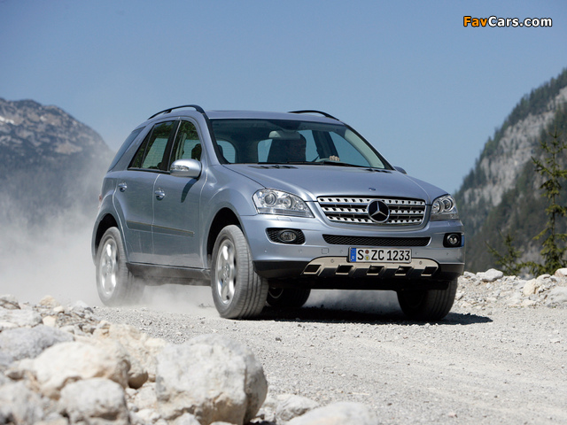 Mercedes-Benz ML 500 (W164) 2005–08 wallpapers (640 x 480)