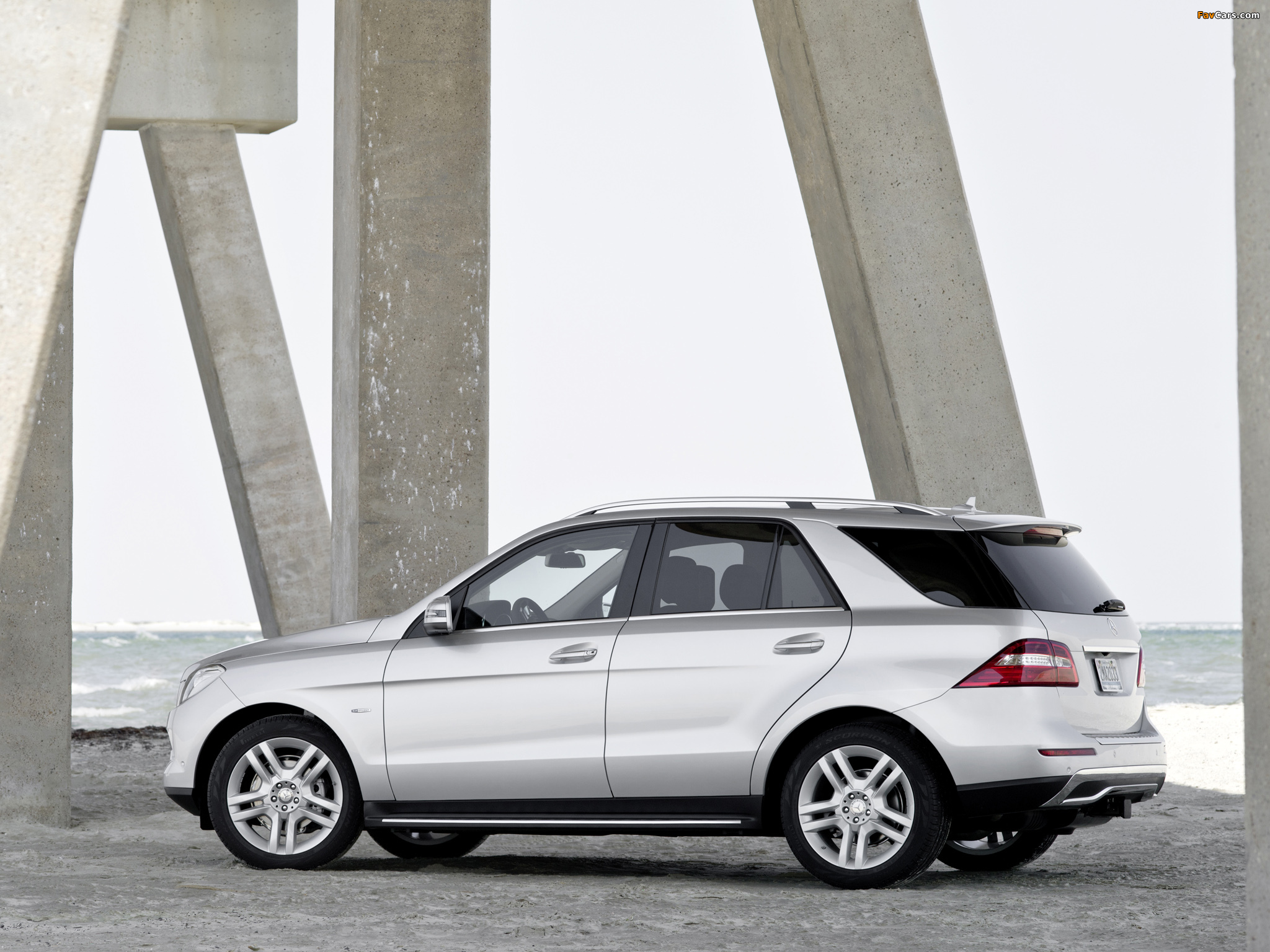 Mercedes-Benz ML 350 BlueEfficiency (W166) 2011 wallpapers (2048 x 1536)