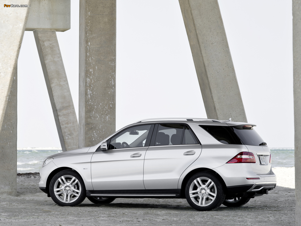 Mercedes-Benz ML 350 BlueEfficiency (W166) 2011 wallpapers (1280 x 960)