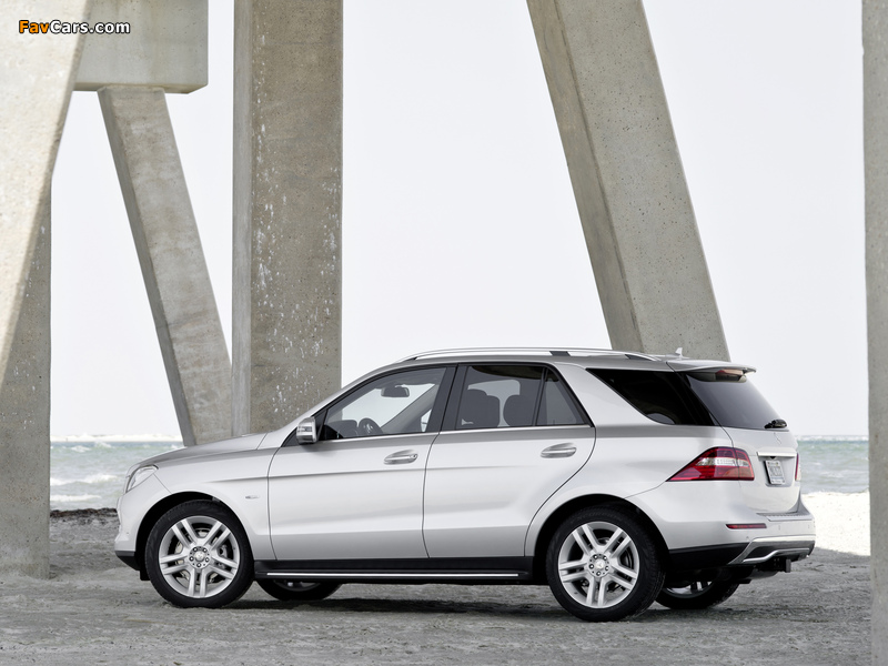 Mercedes-Benz ML 350 BlueEfficiency (W166) 2011 wallpapers (800 x 600)