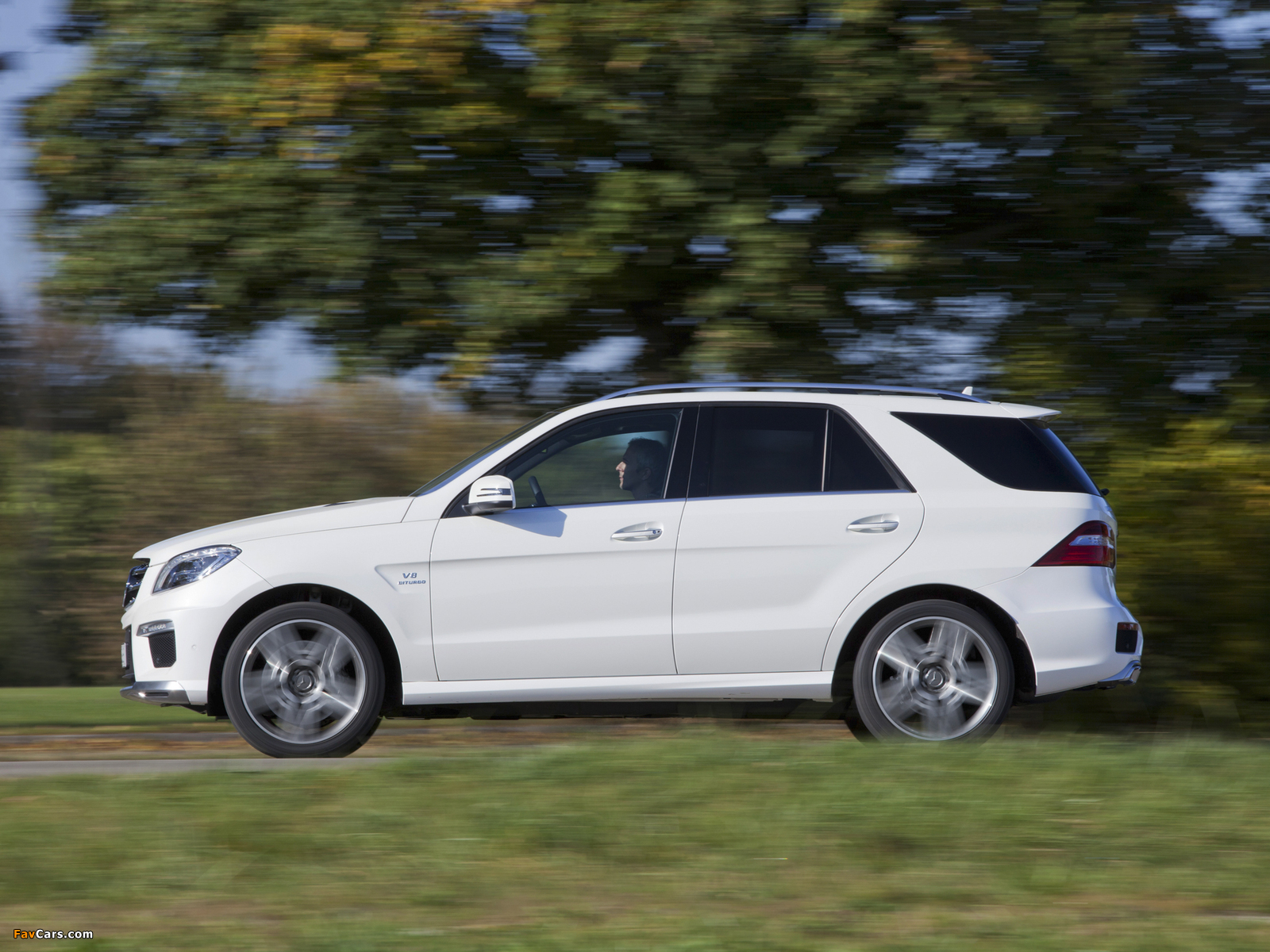 Mercedes-Benz ML 63 AMG (W166) 2012 wallpapers (1600 x 1200)