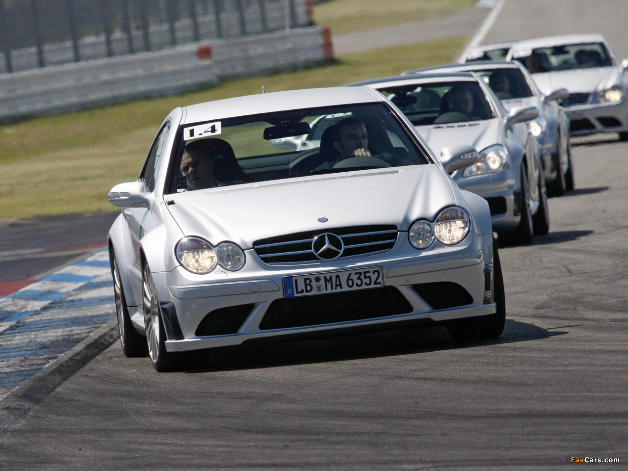 Mercedes-Benz images (1280 x 960)