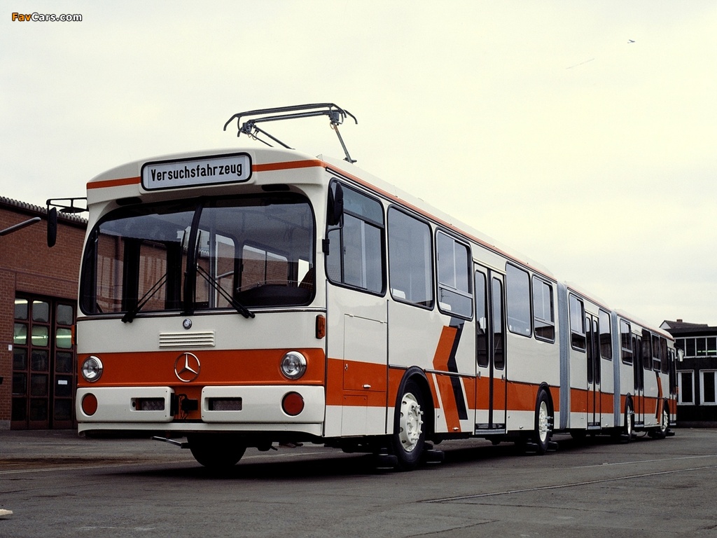 Images of Mercedes-Benz O305GG Trolley Bus 1981 (1024 x 768)