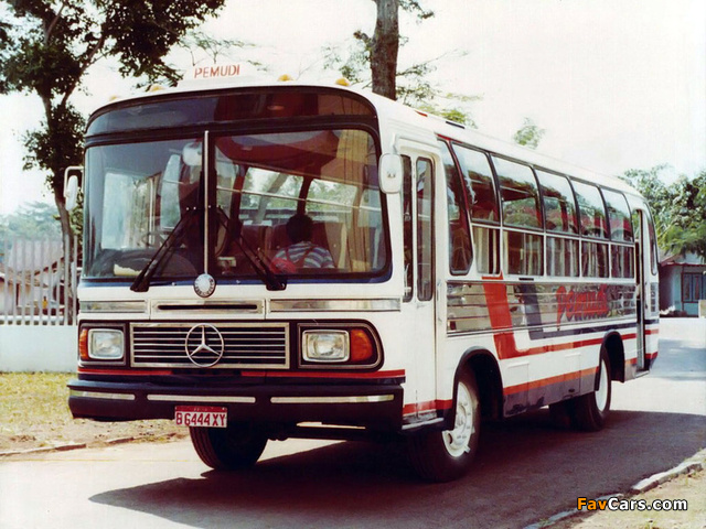 Mercedes-Benz OF1113 1990–94 photos (640 x 480)