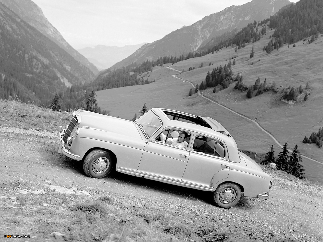 Photos of Mercedes-Benz S-Klasse Sedan (W180/128) (1280 x 960)