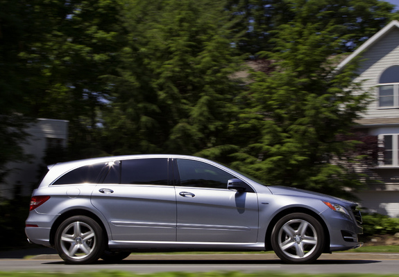 Images of Mercedes-Benz R 350 BlueTec US-spec (W251) 2010