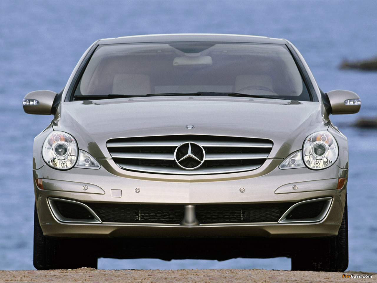 Mercedes-Benz R 500 US-spec (W251) 2005–10 photos (1280 x 960)