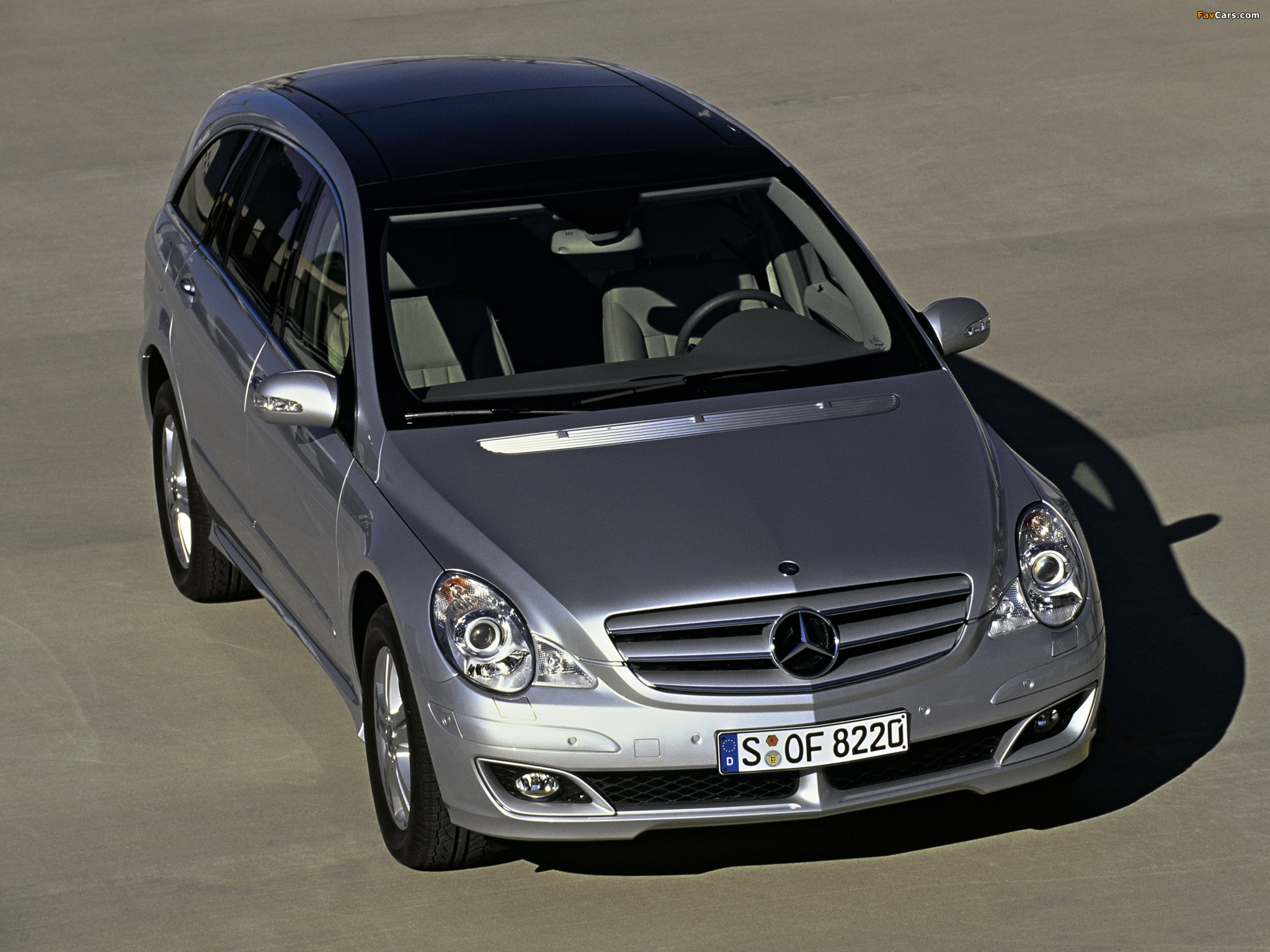 Mercedes-Benz R 500 (W251) 2005–10 photos (2048 x 1536)