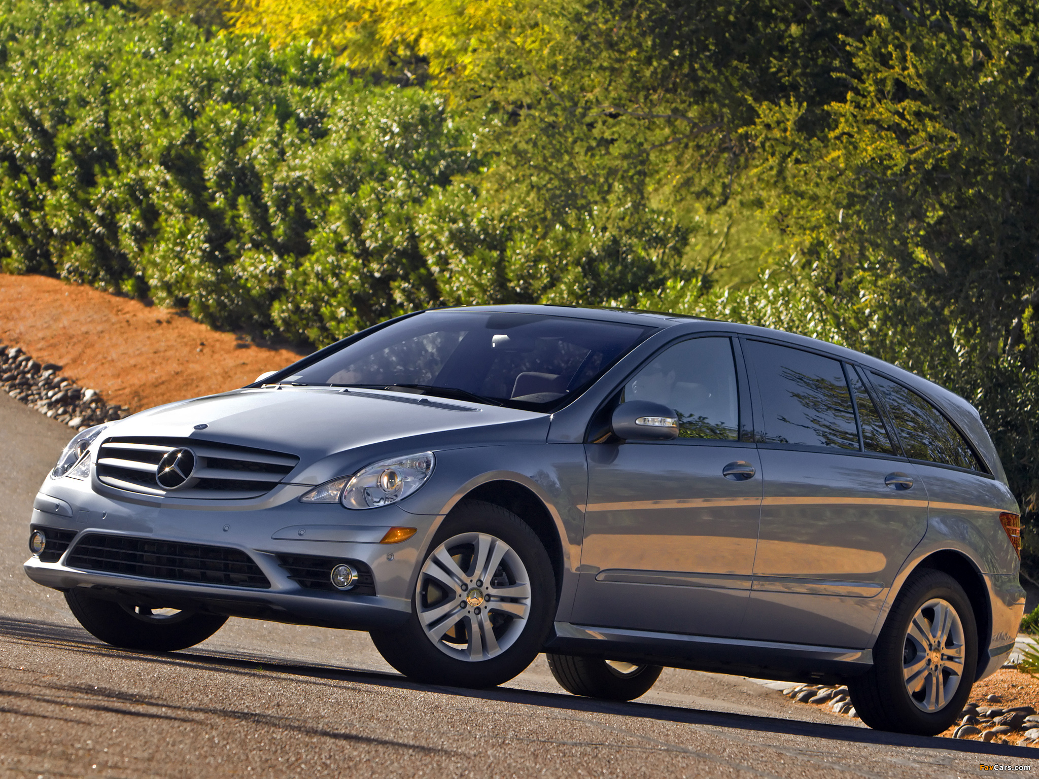 Mercedes-Benz R 320 CDI US-spec (W251) 2006–10 images (2048 x 1536)