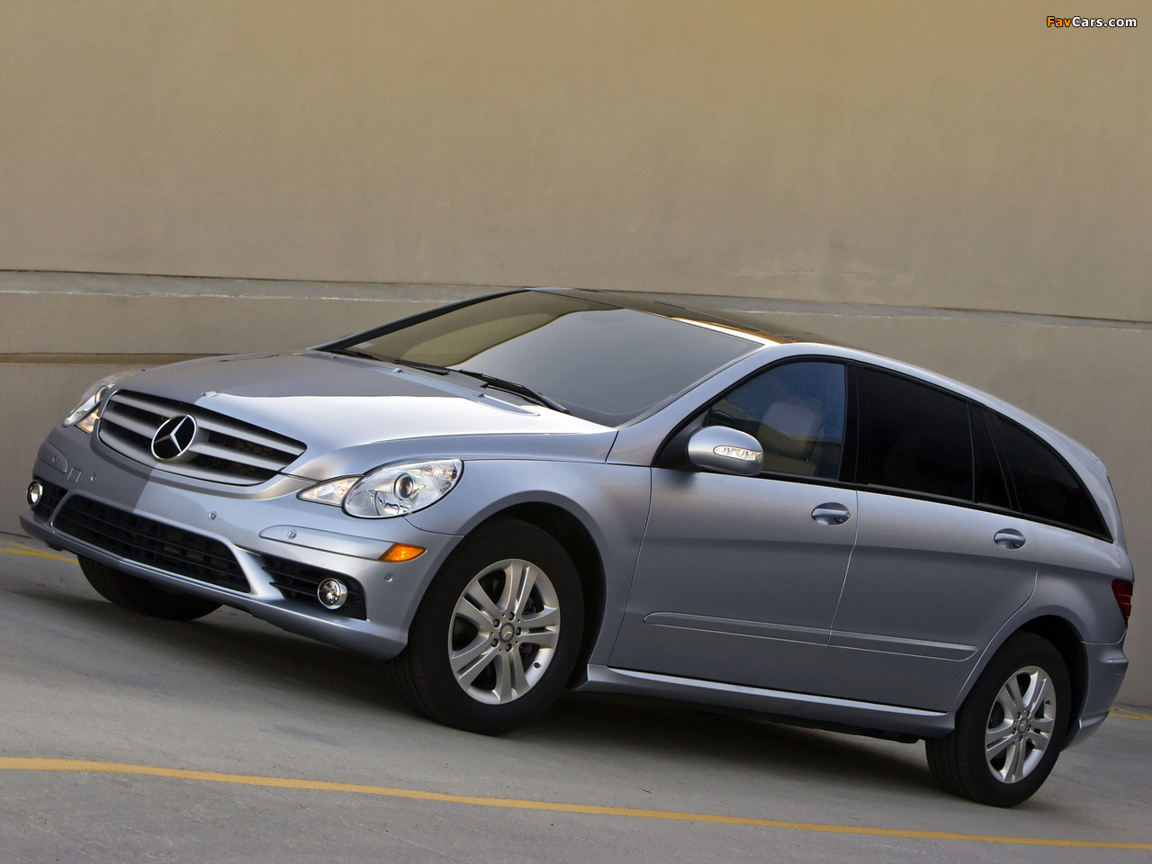 Mercedes-Benz R 320 CDI US-spec (W251) 2006–10 photos (1280 x 960)