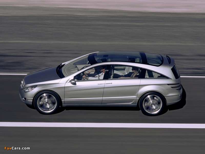 Photos of Mercedes-Benz Vision GST Concept 2002 (800 x 600)