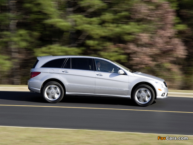 Photos of Mercedes-Benz R 320 BlueTec US-spec (W251) 2008–10 (640 x 480)