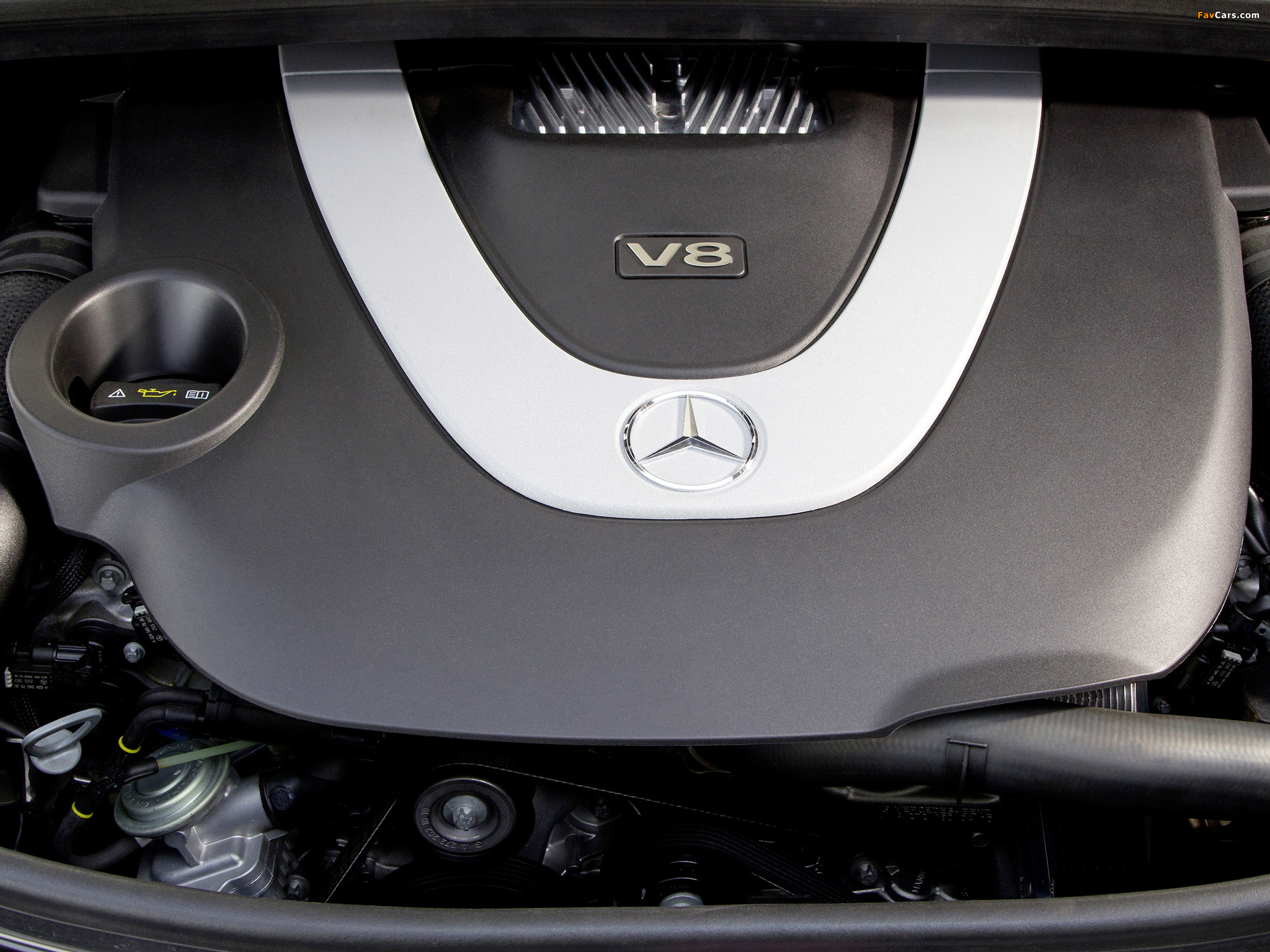 Photos of Mercedes-Benz R 500 4MATIC (W251) 2010 (2048 x 1536)
