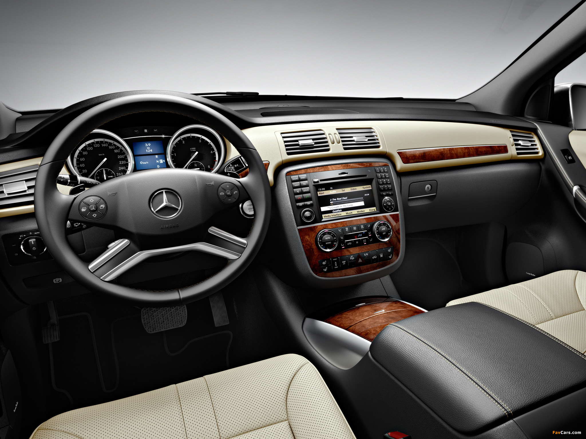 Photos of Mercedes-Benz R 350 CDI (W251) 2010 (2048 x 1536)